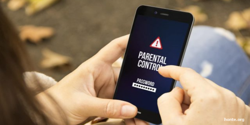 Safeguarding Your Digital Parenting: 7 Best Parental Control Apps in 2023 Thumbnail